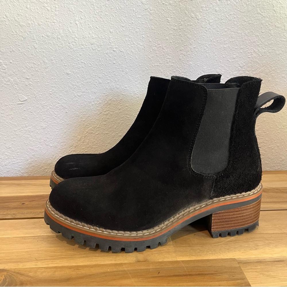 Bertuchi Lug Sole Chelsea Boots Suede EU 38 - Picture 2 of 10